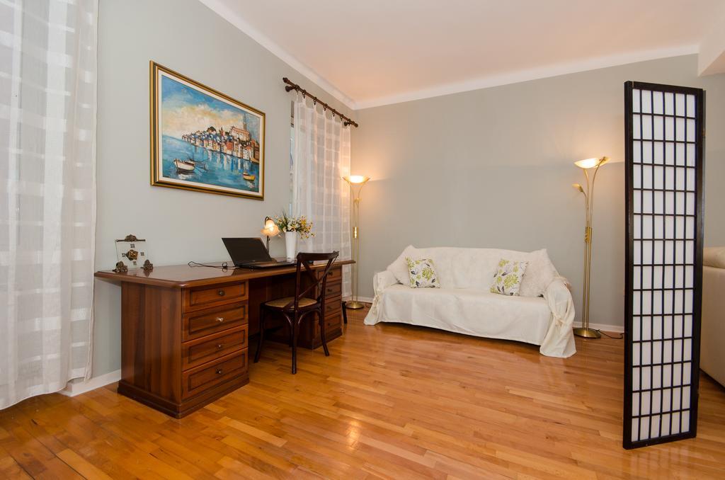 Apartment Noemi Ровинь Экстерьер фото