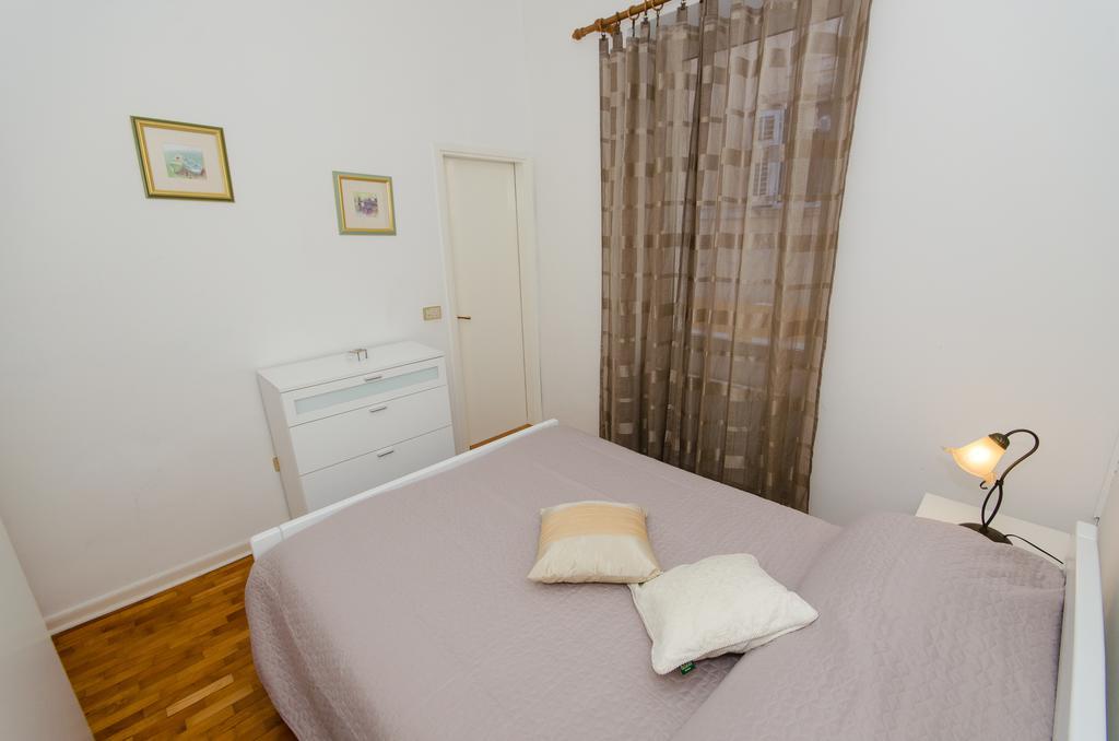Apartment Noemi Ровинь Экстерьер фото